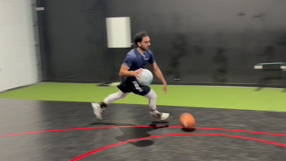 Alterating Pound SPRINTS Around the Arc